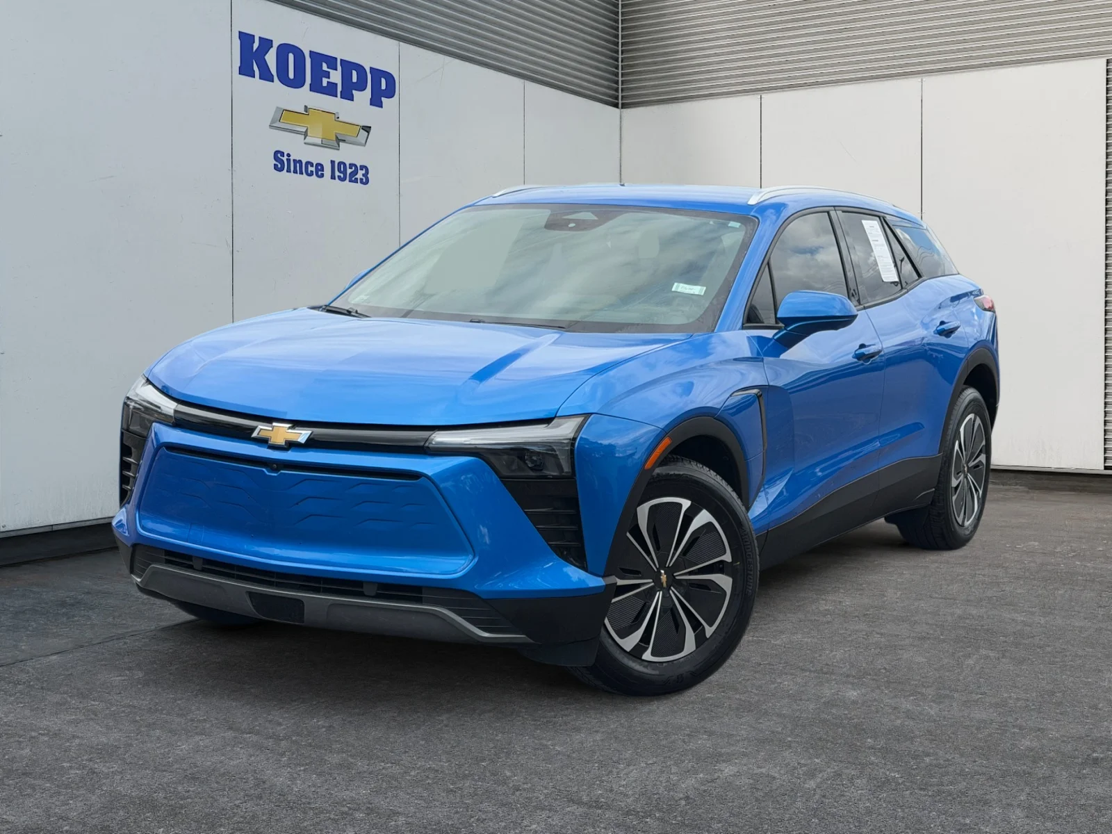Used 2024 Riptide Blue Metallic Chevrolet LT image 1