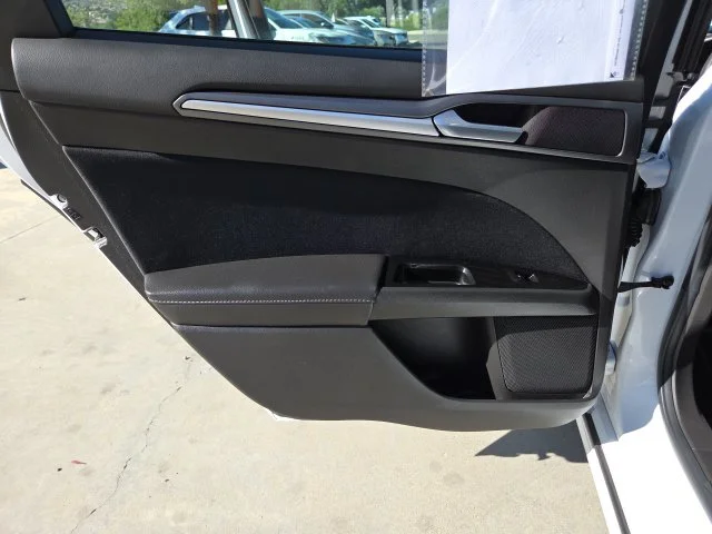 Used 2016 White Ford SE image 16