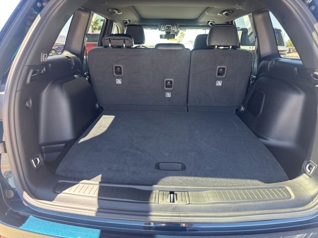 New 2026 Fathom Blue Pearl-Coat Exterior Paint Jeep Limited Reserve image 5