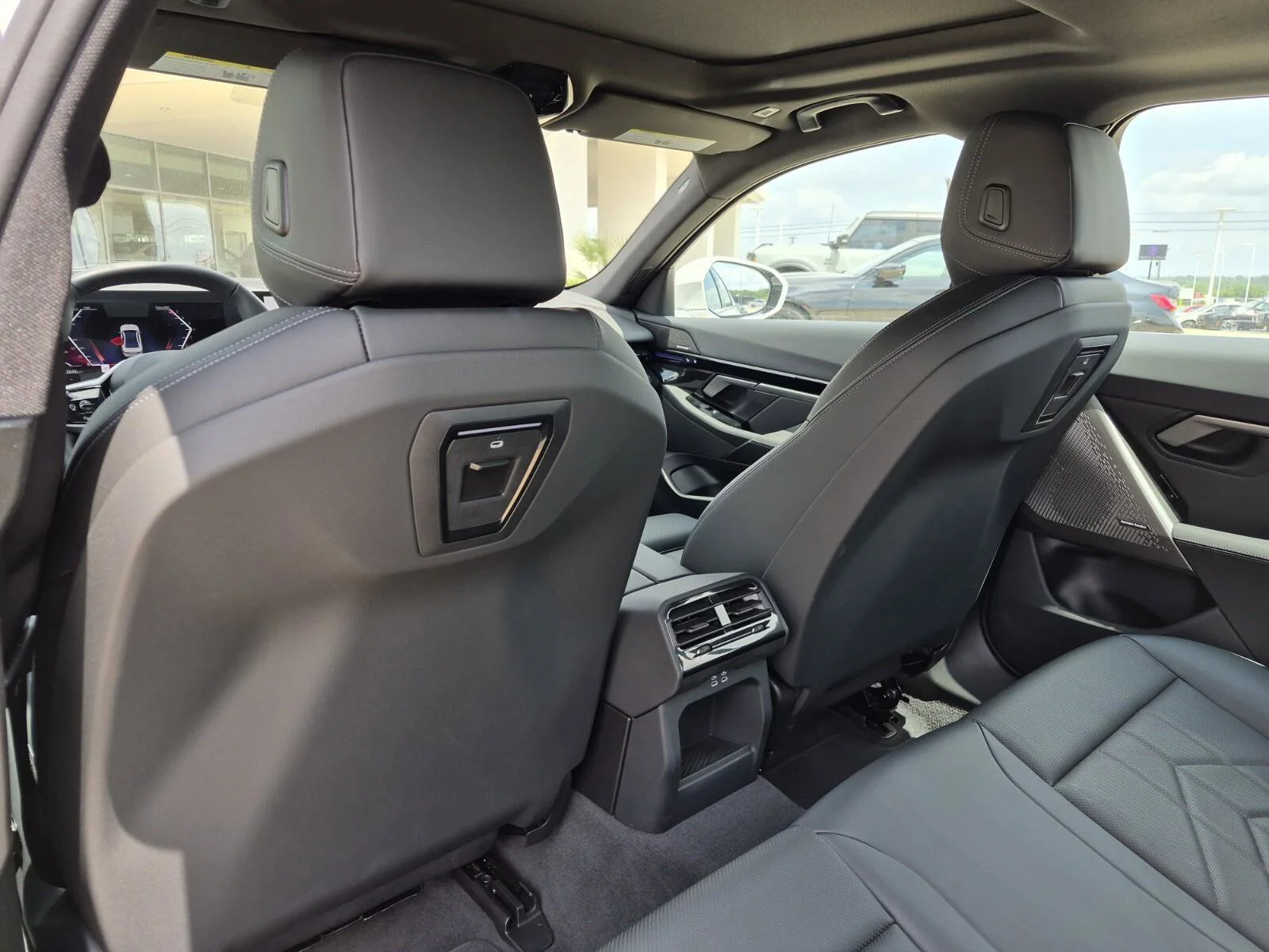 Certified Used 2026 Mineral White Metallic BMW 530i image 18