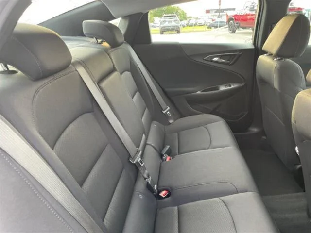 2024 Chevrolet Malibu 1LT - Photo 10