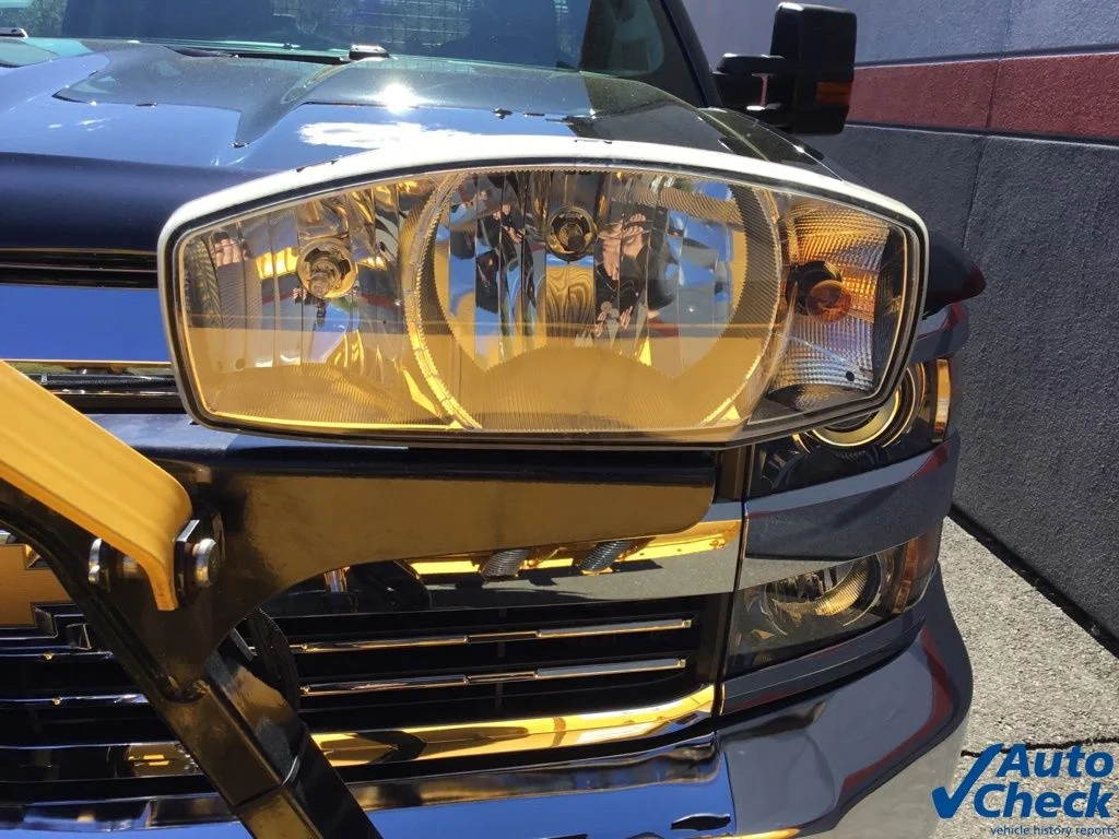 Used 2018 Black Chevrolet Work Truck image 21