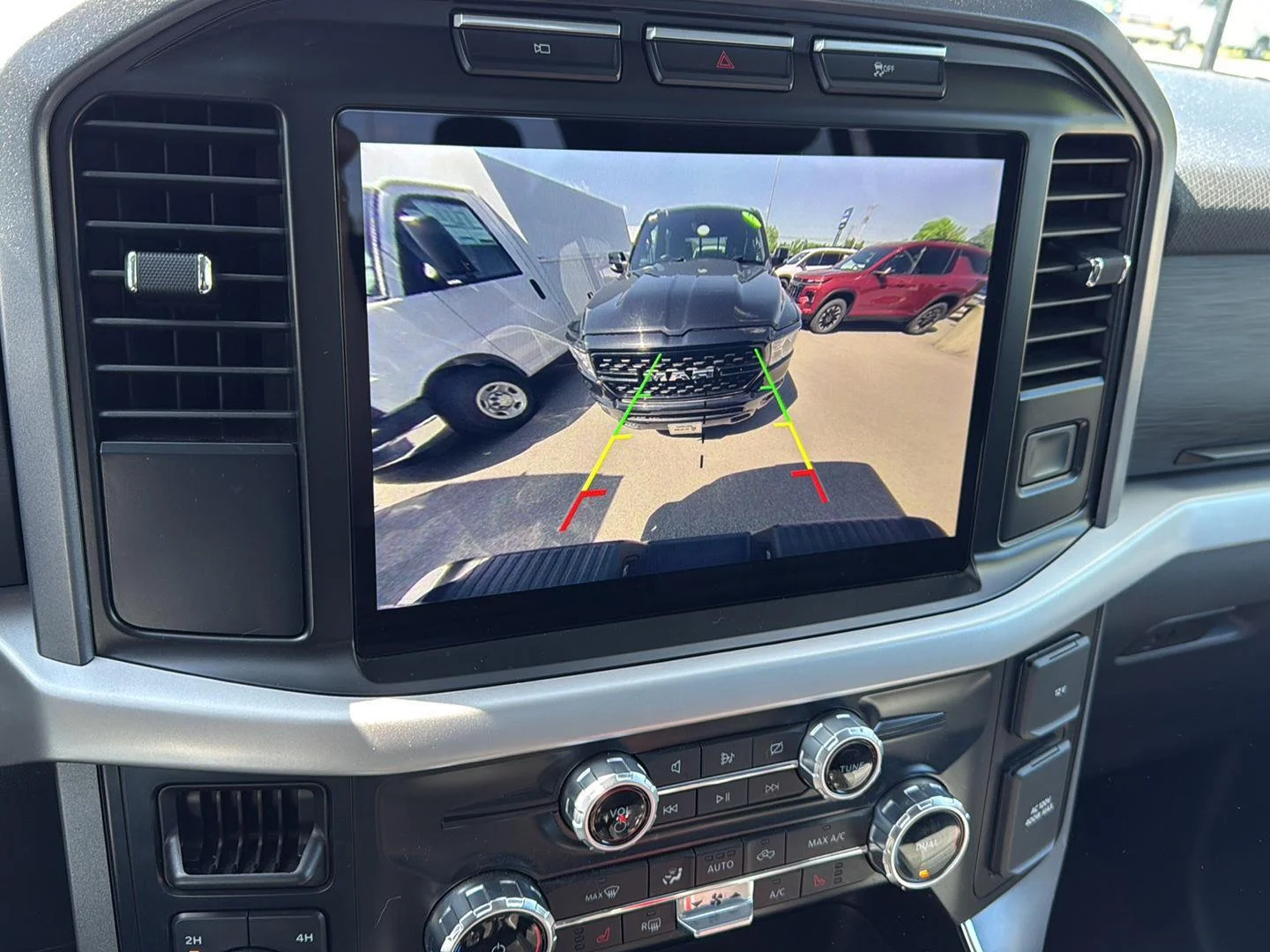 Used 2023 Area 51/Agate Black Ford XLT image 6