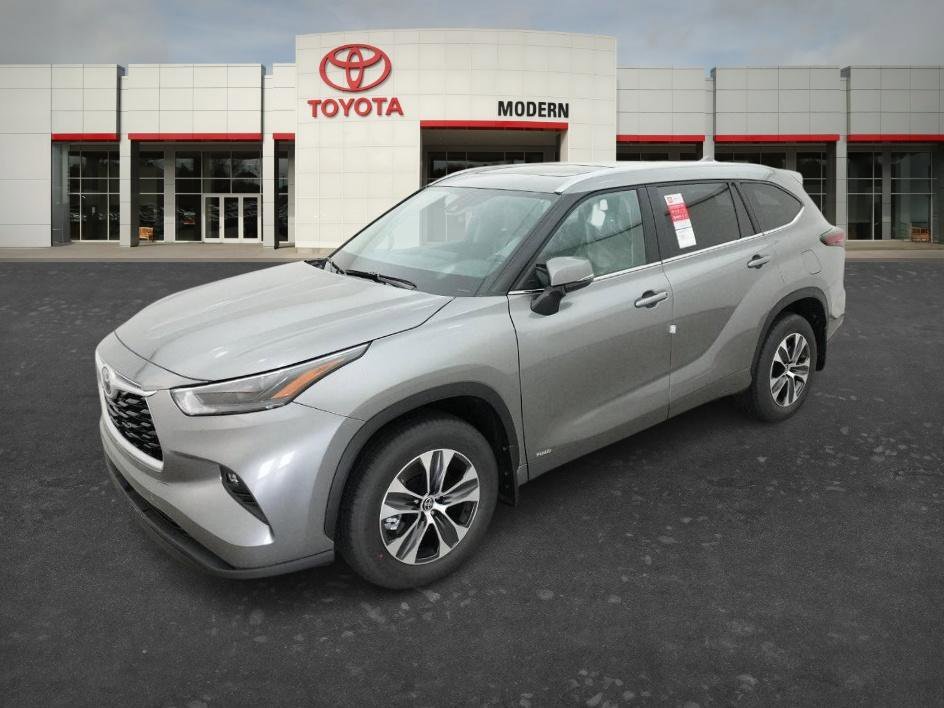 2026 Toyota Highlander Hybrid XLE AWD's photo