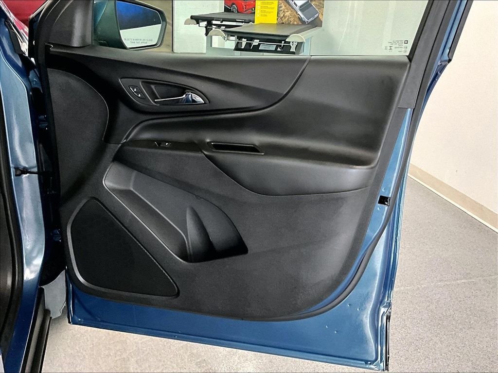 Used 2024 Lakeshore Blue Metallic Chevrolet LT image 12