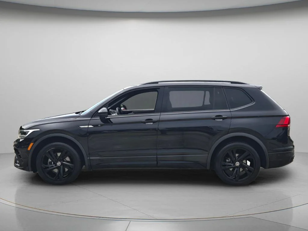 Certified Used 2024 Black Volkswagen 2.0T SE R-Line Black image 3