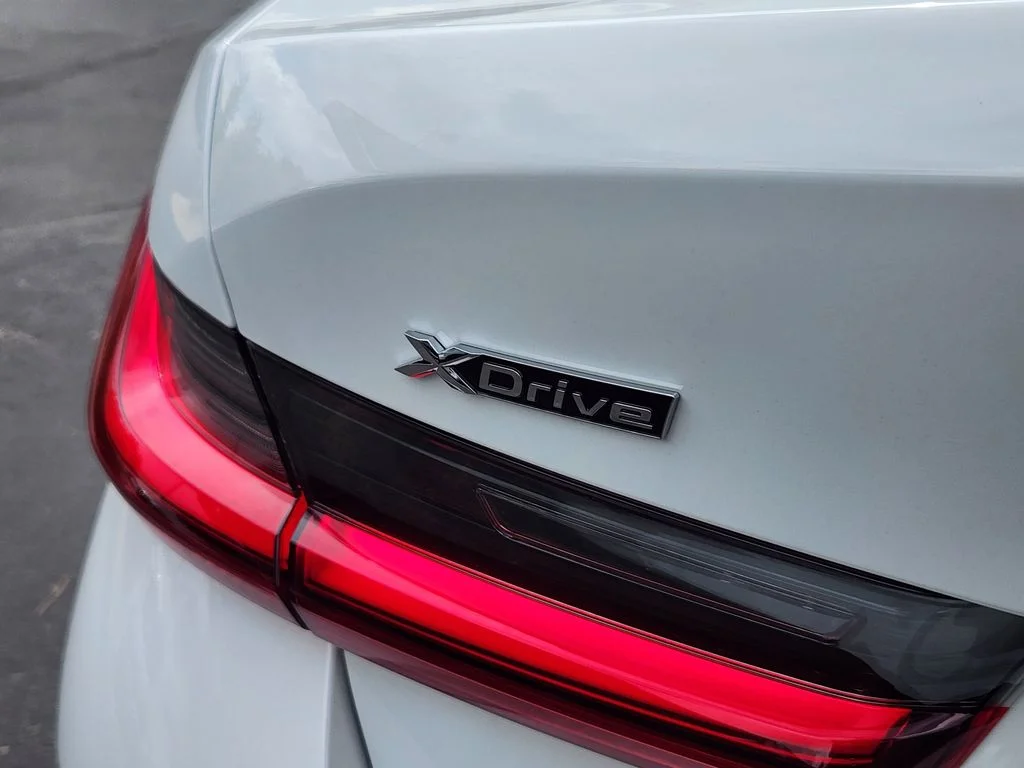 New 2026 Alpine White BMW 330i xDrive image 20