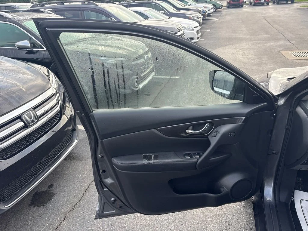 Used 2018 Gray Nissan SV image 16