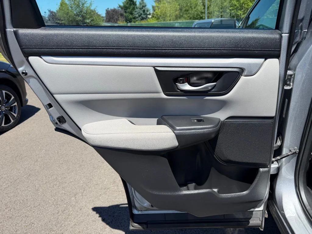 Used 2019 Lunar Silver Metallic Honda LX image 28