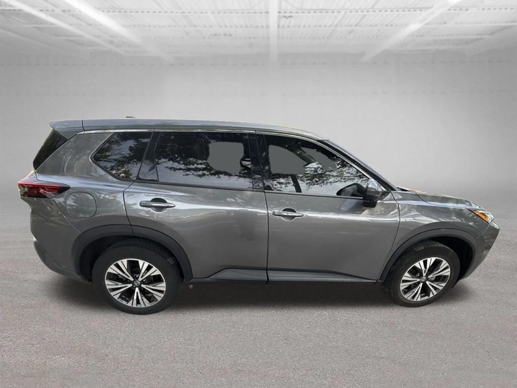 Used 2021 Gray Nissan SV image 8