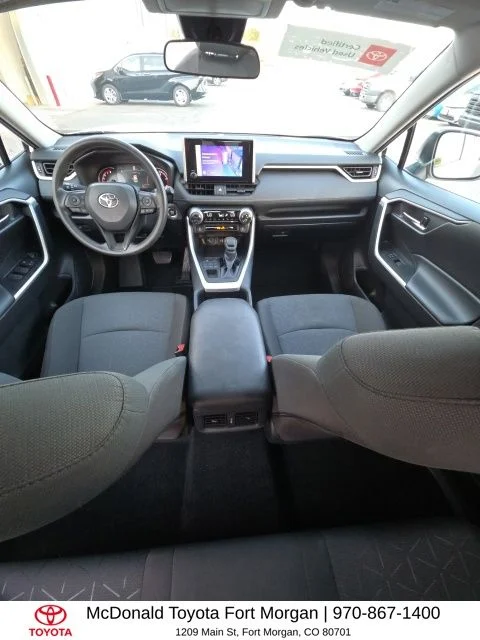 Used 2025 White Toyota XLE image 13