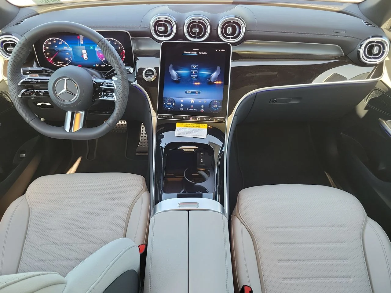 New 2027 Polar White Mercedes-Benz GLC 300 image 15