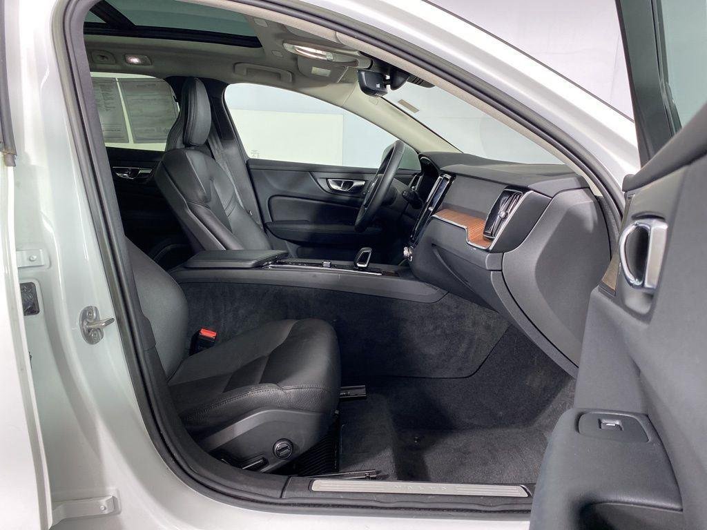 Used 2023 Crystal White Metallic Volvo Plus image 33