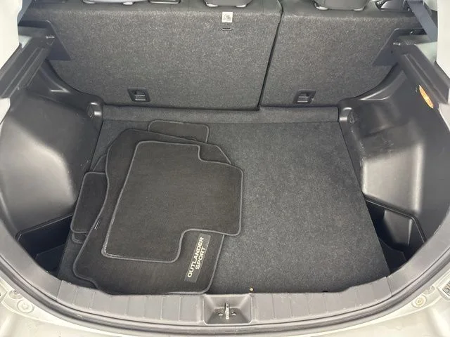 Used 2024 Black Mitsubishi  image 25