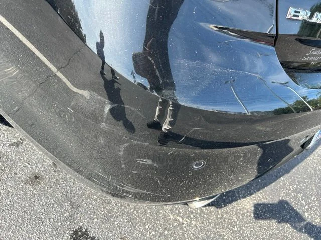 Used 2018 Black Buick Essence image 7