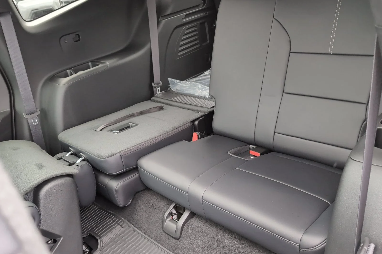 2026 GMC Acadia Elevation - Photo 15