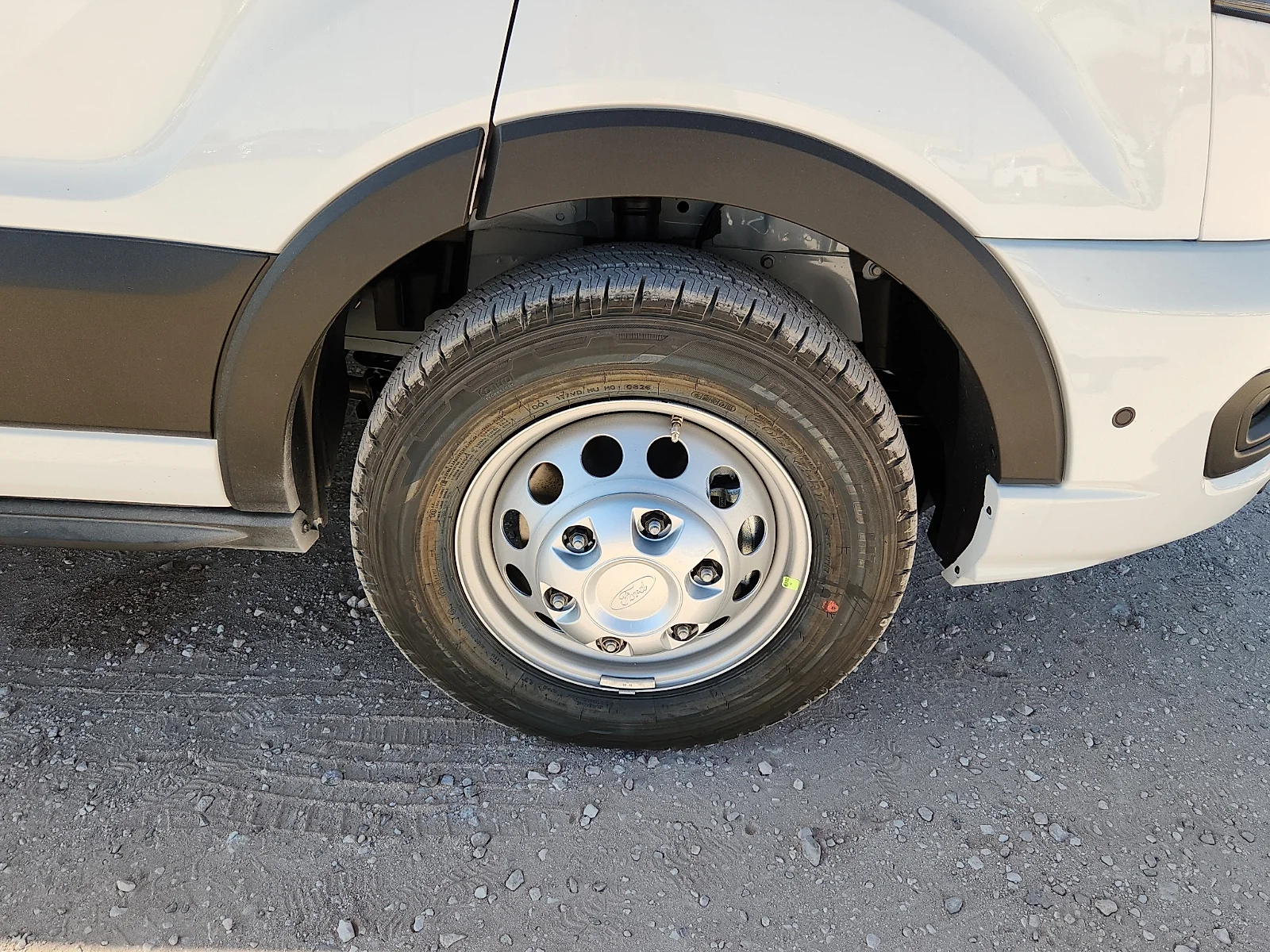 New 2026 Oxford White Ford XLT image 10