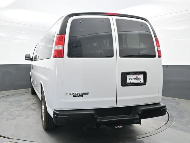Used 2024 White Chevrolet LS image 5