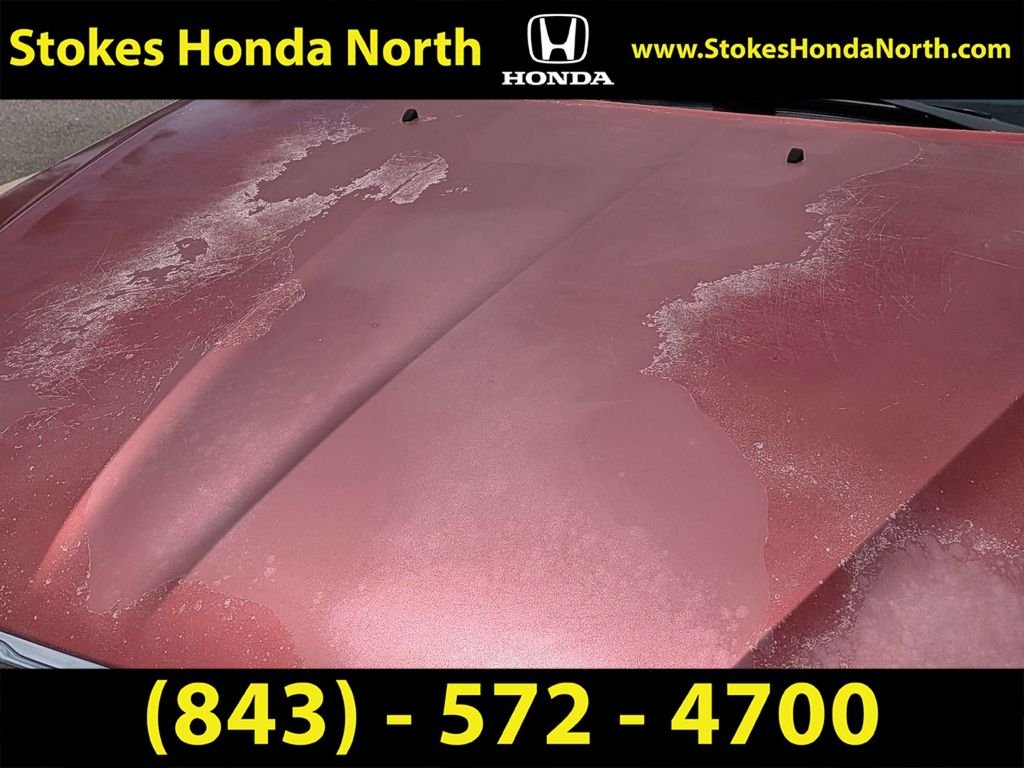 Used 2014 Red Chrysler LX image 7
