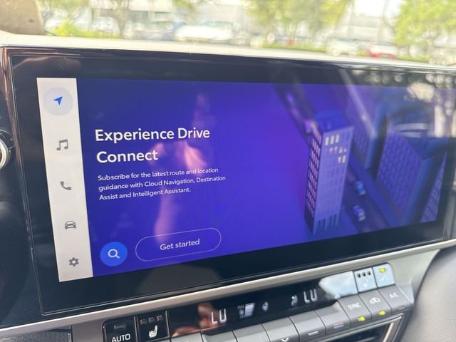 2025 Toyota Camry XSE - Photo 18