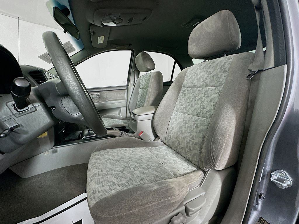 Used 2008 Alpine Gray Kia LX image 19