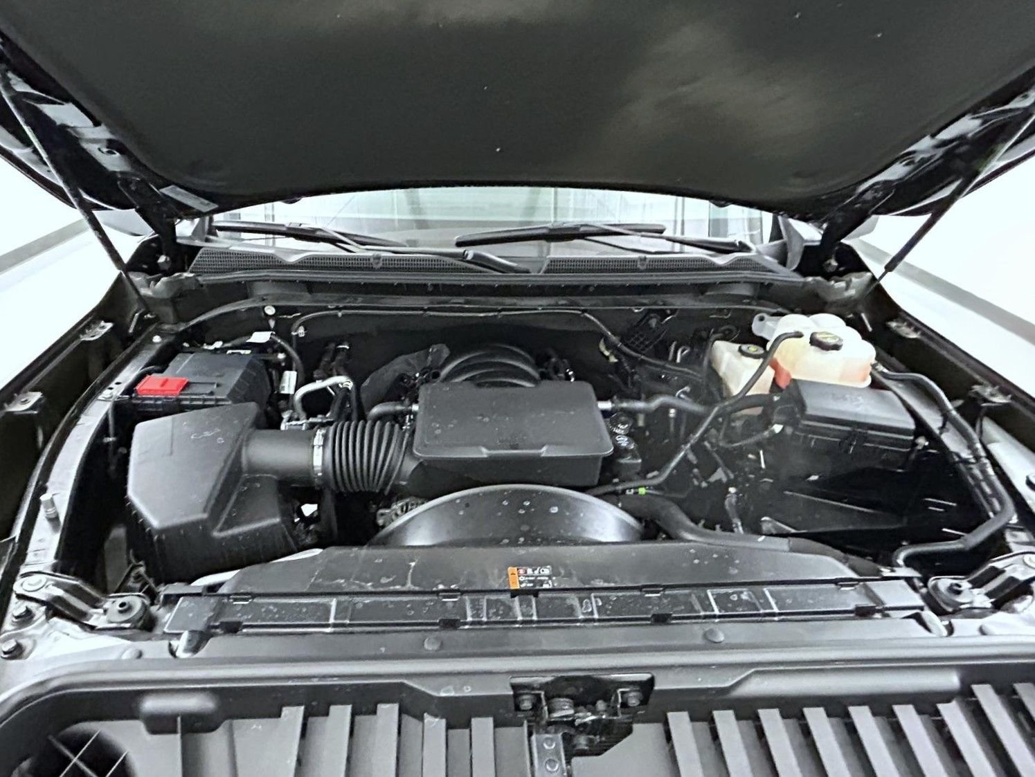 Used 2025 Black GMC AT4 image 27
