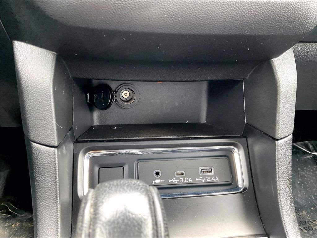 Used 2023 Silver Subaru Limited image 27