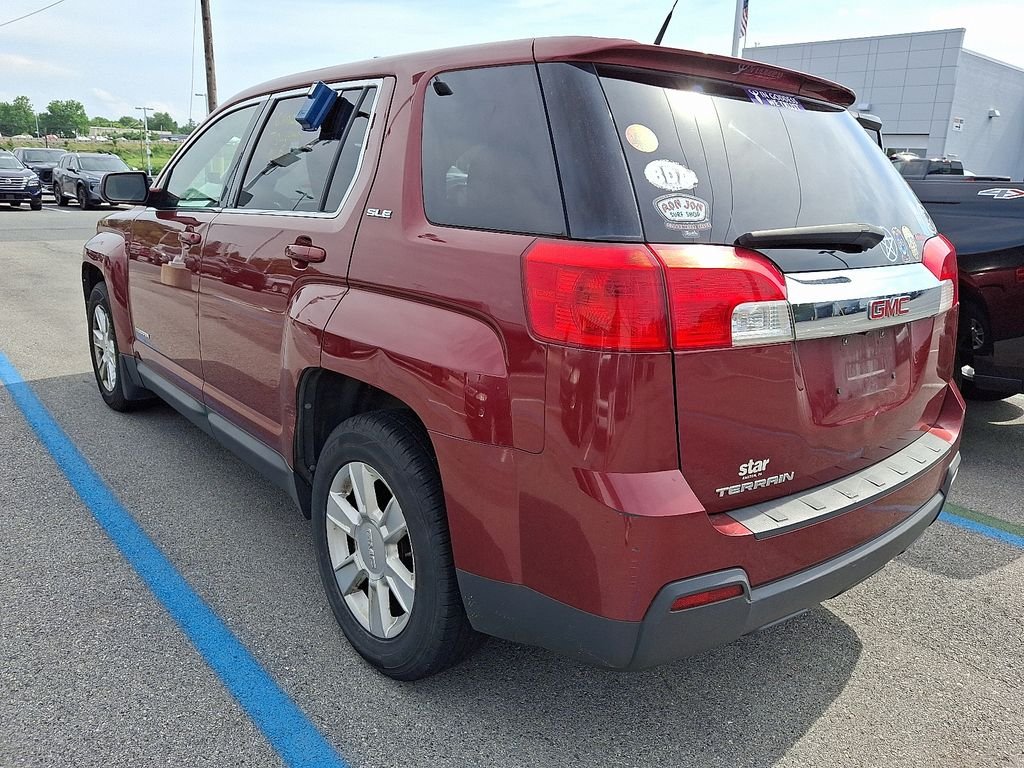Used 2011 Red GMC SLE-1 image 5
