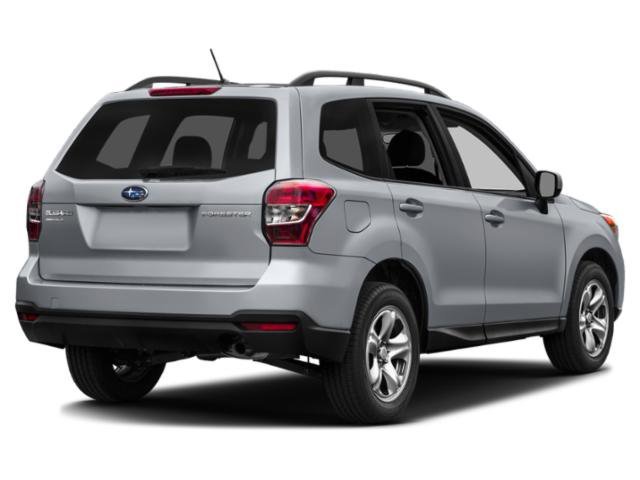 Used 2015 Subaru Forester i Premium with VIN JF2SJAFC1FH833699 for sale in Vadnais Heights, Minnesota