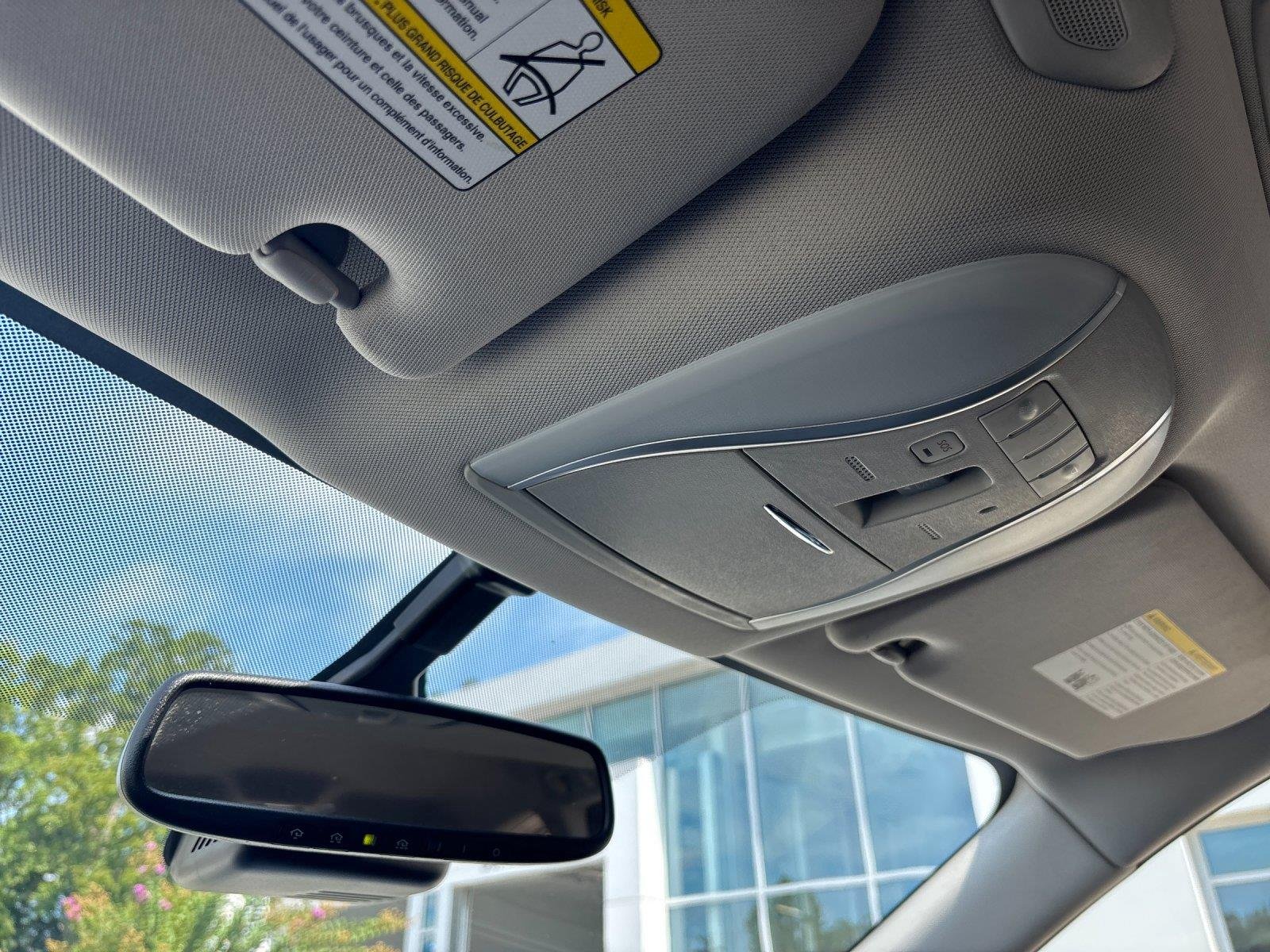Used 2020 Majestic White INFINITI LUXE image 30