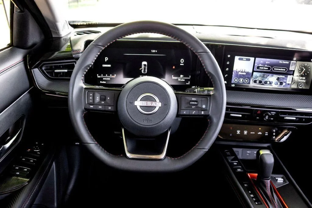 2025 Nissan Kicks SR AWD - Photo 23