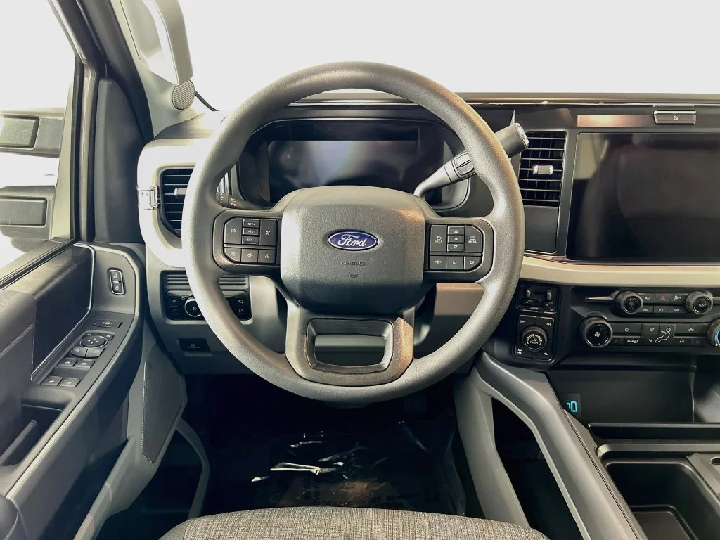 New 2027 Carbonized Gray Metallic Ford XLT image 25