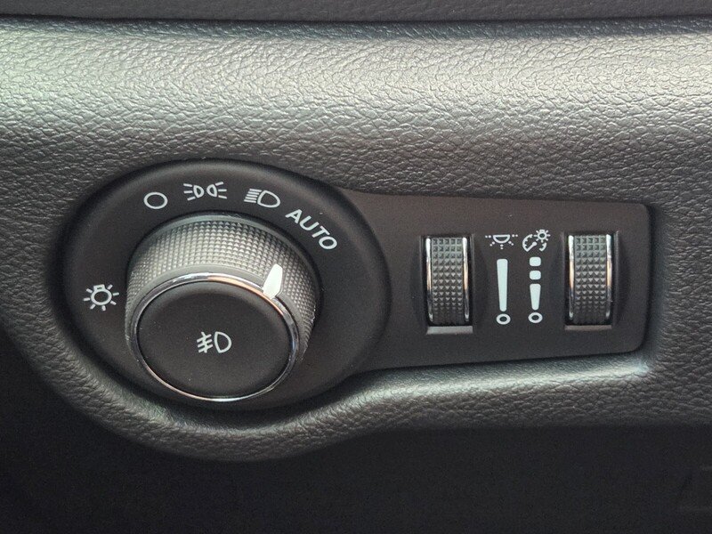 2026 Chrysler Pacifica Select - Photo 22