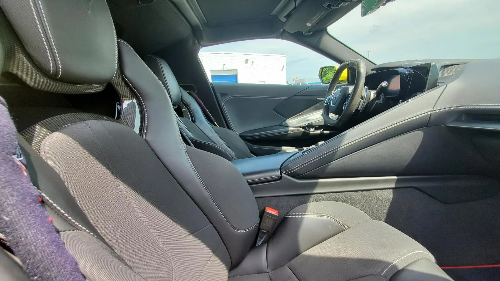 Used 2021 ACCELERATE YELLOW METALLIC Chevrolet 1LT image 5