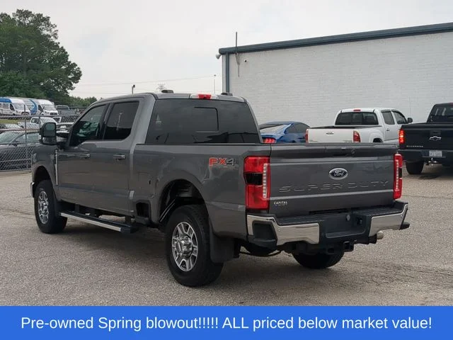 Used 2024 Gray Ford Lariat image 11