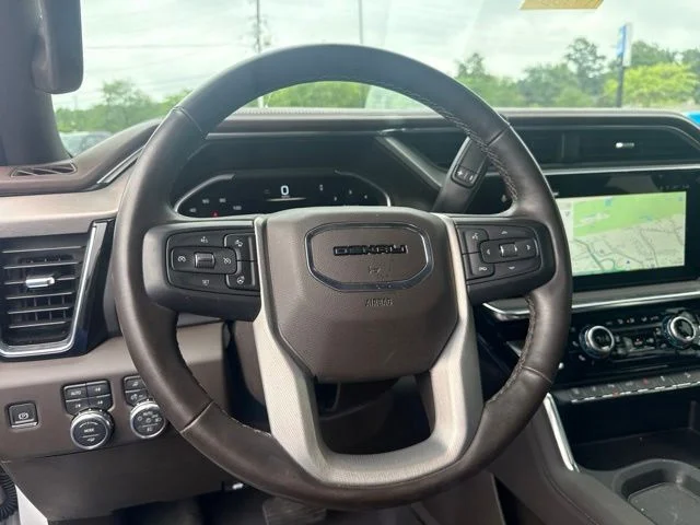 Used 2024 White GMC Denali image 21