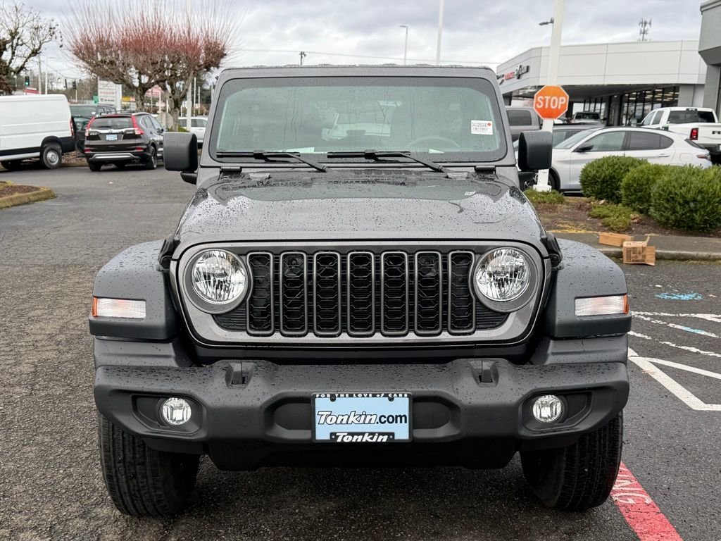 New 2026 Granite Crystal Metallic Clearcoat Jeep Sport image 3