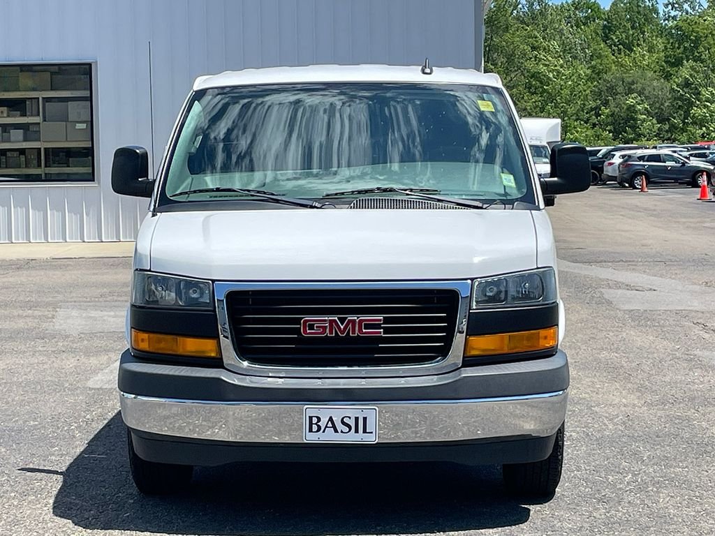 Used 2019 White GMC Work Van image 7