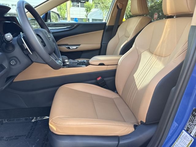 2025 Lexus NX 250 - Photo 11