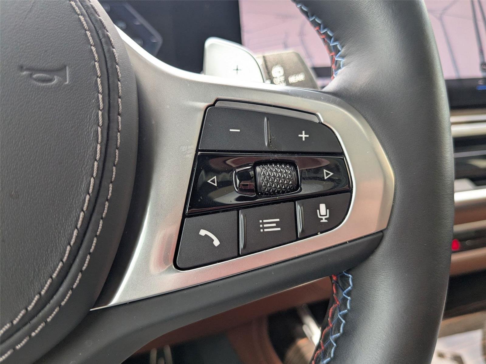 Used 2024 Mineral White Metallic BMW M60i image 19