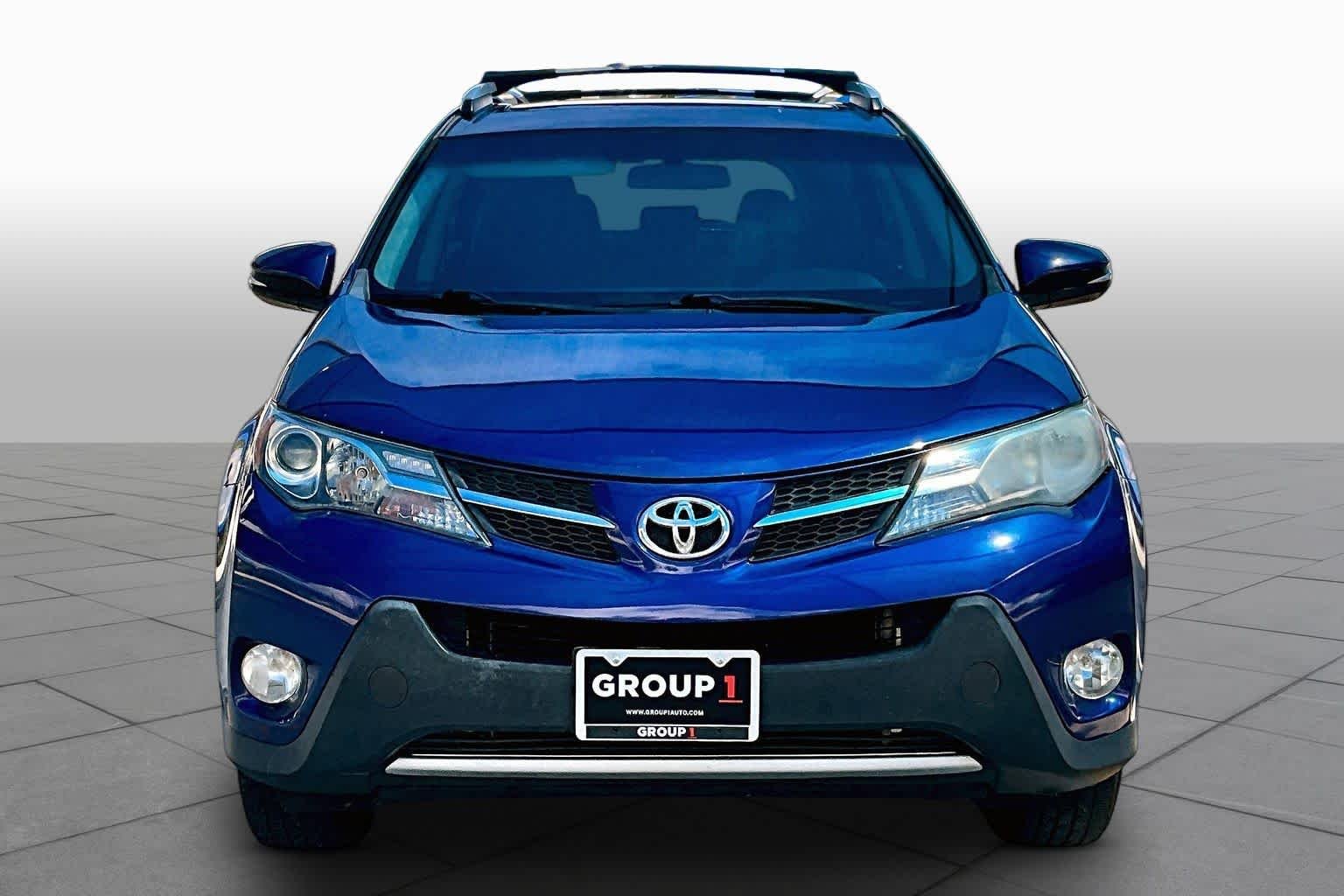 Used 2014 Blue Crush Metallic Toyota XLE image 3