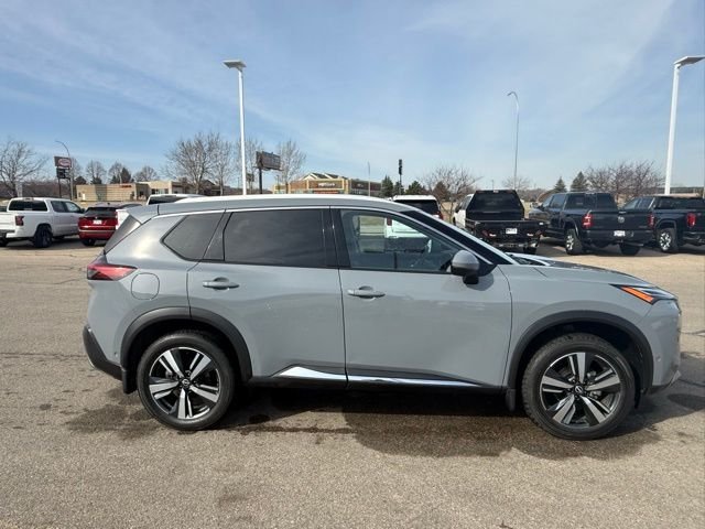 Used 2023 Nissan Rogue Platinum with VIN JN8BT3DD2PW318003 for sale in Rochester, Minnesota