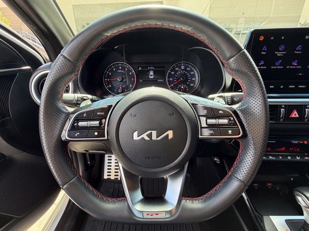 Used 2023 White Kia GT image 12