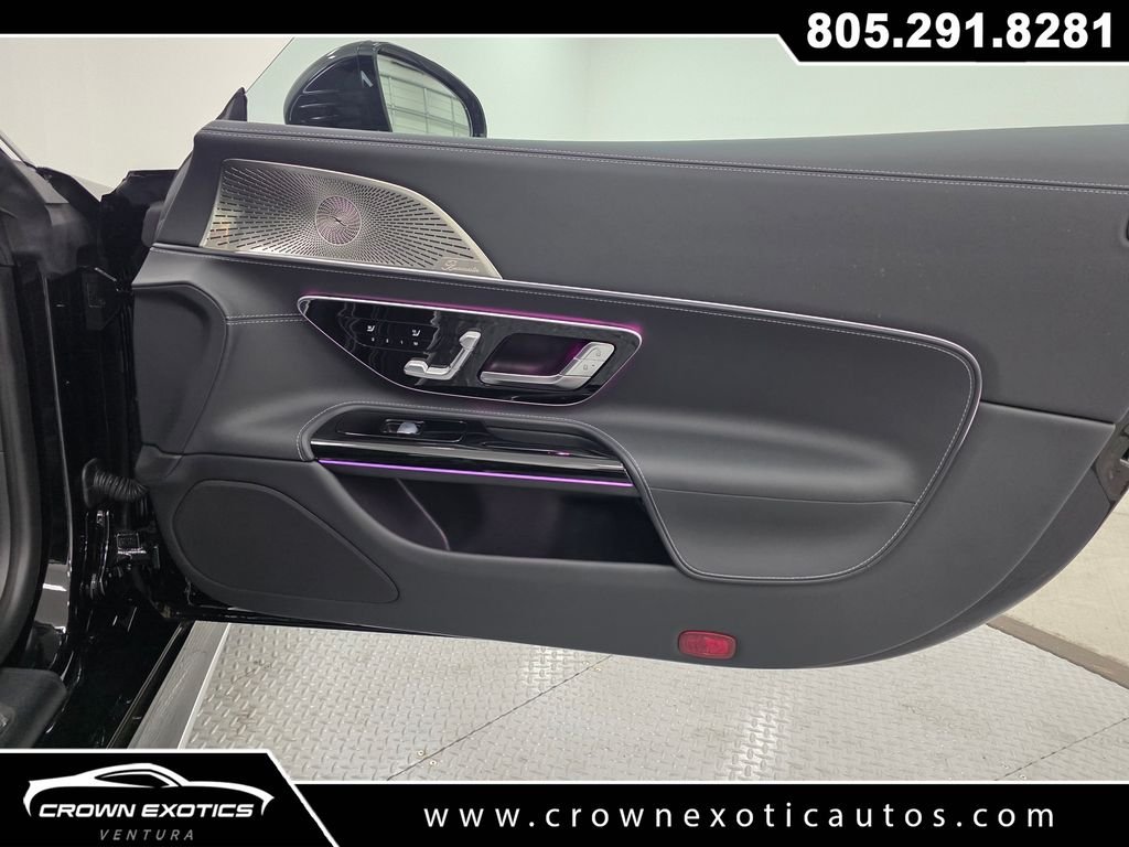 Used 2025  Mercedes-Benz S E Performance image 19