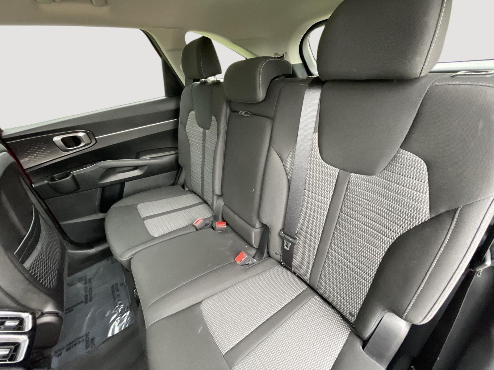 Used 2022 Passion Red Tintcoat Kia LX image 18