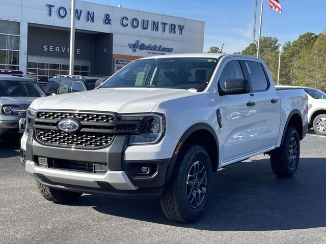 New 2025 Oxford White Ford XLT image 34