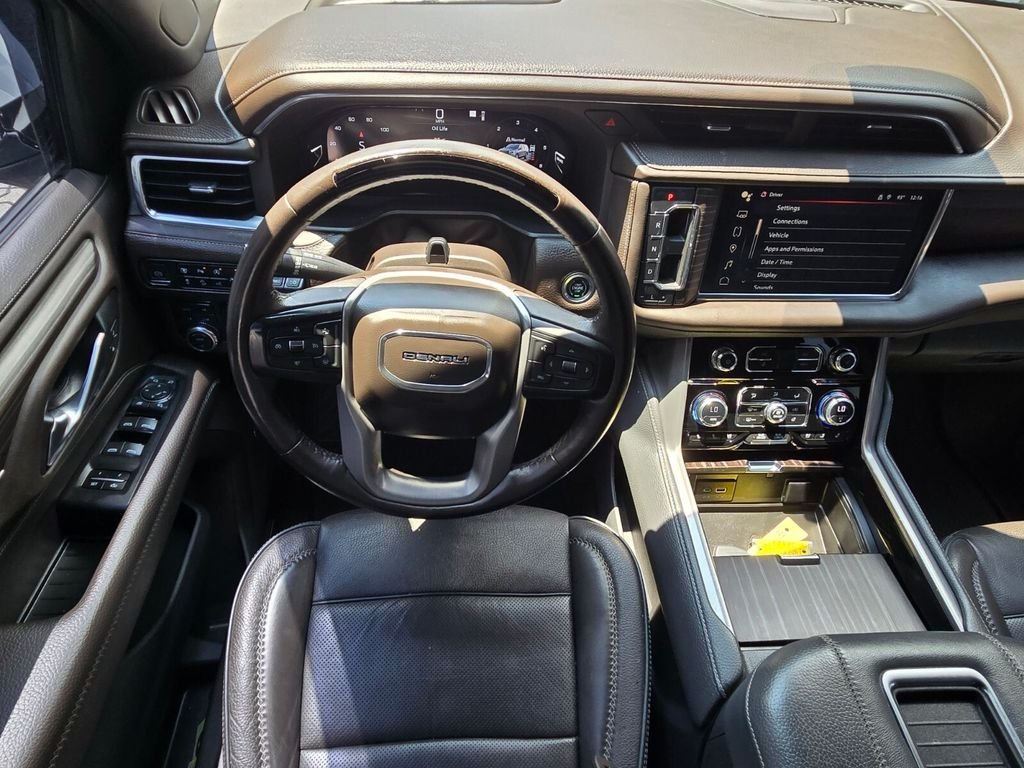 Used 2023 White GMC Denali image 20