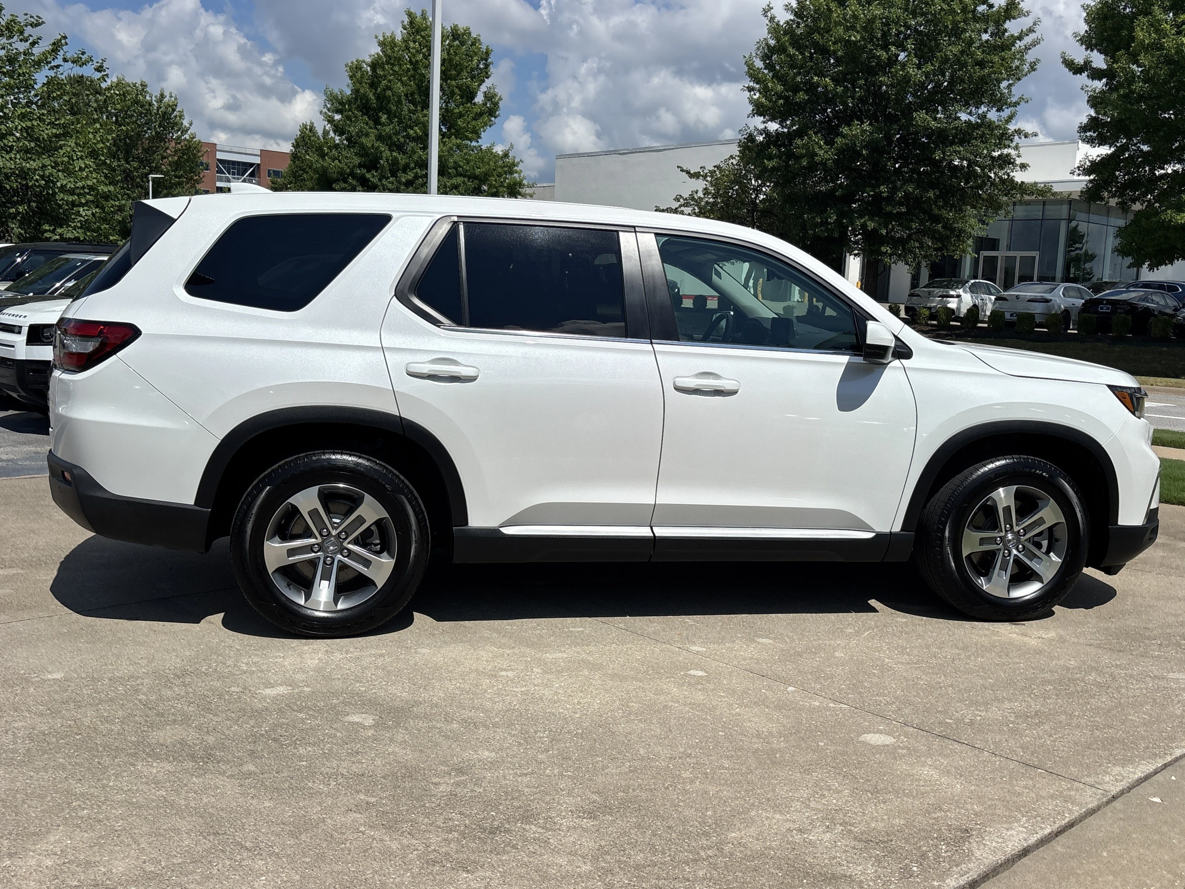 Used 2025 Platinum White Pearl Honda EX-L AWD image 2