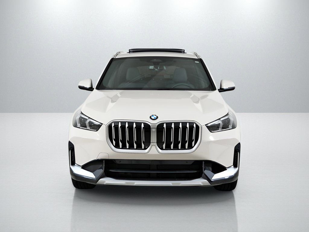 Certified Used 2026 Dune Grey Metallic BMW xDrive28i image 3