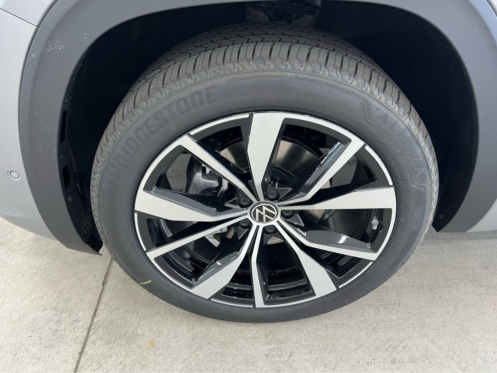 2026 Volkswagen Atlas SEL Premium R-Line - Photo 7